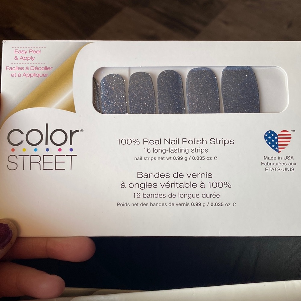 Color street nail strips